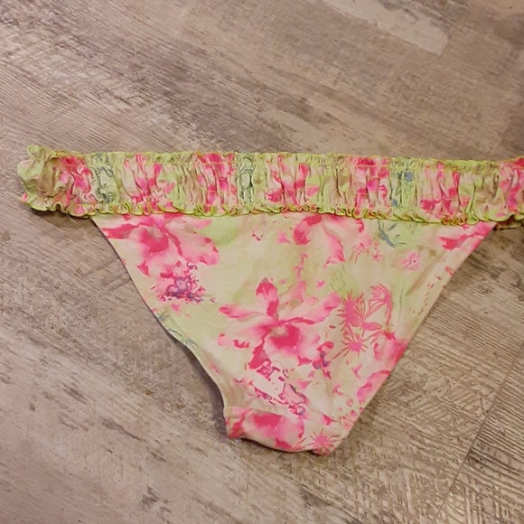Victoria's secret size Medium neon orchid's bikini - Picture 2 of 5